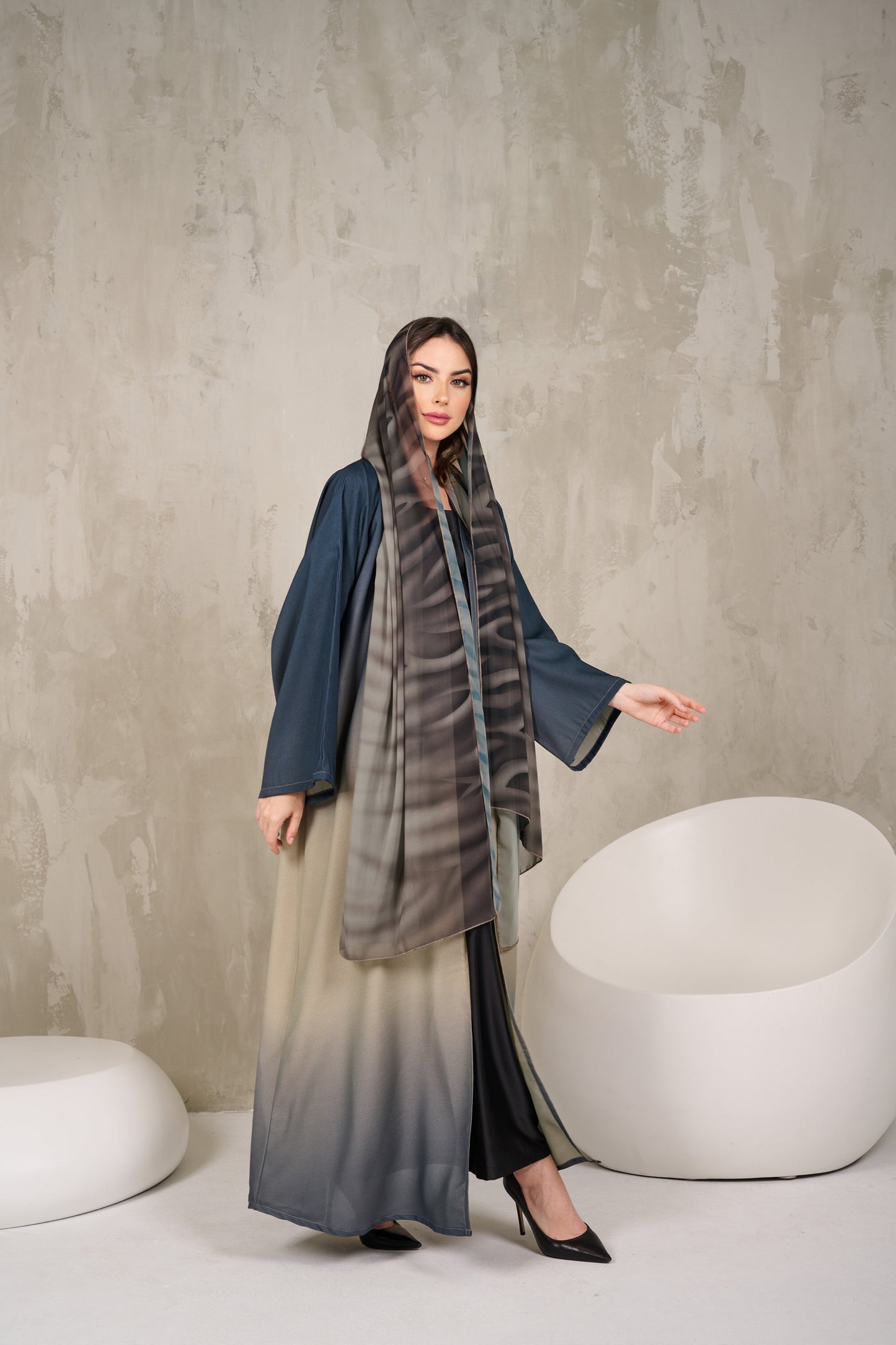 AT-019 Abaya