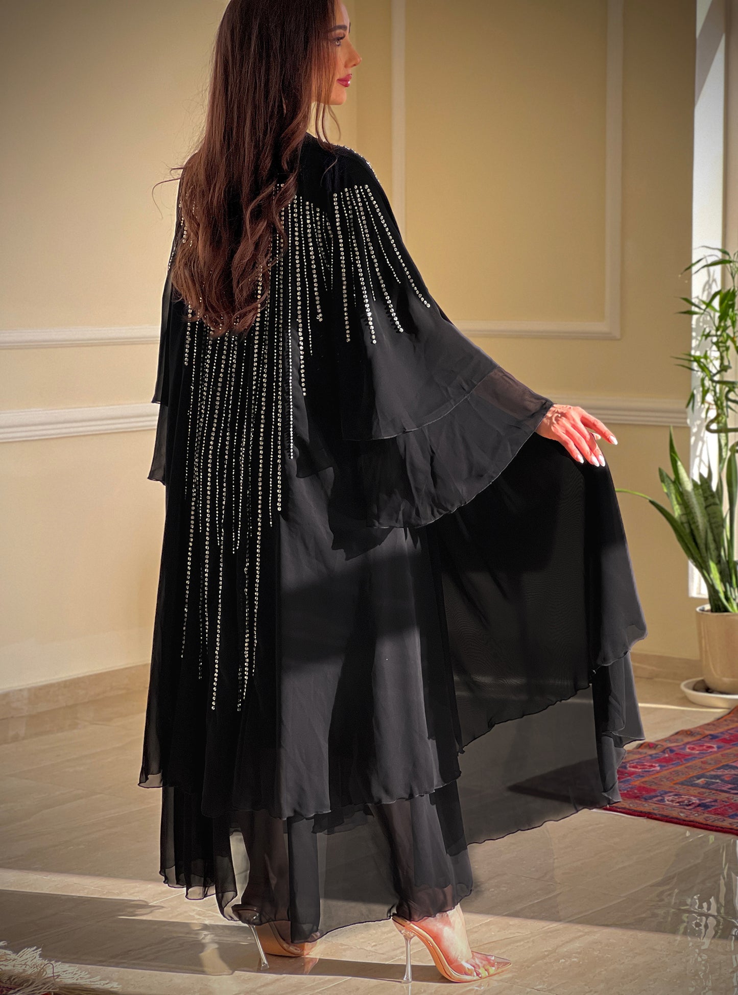 AT-001 Abaya