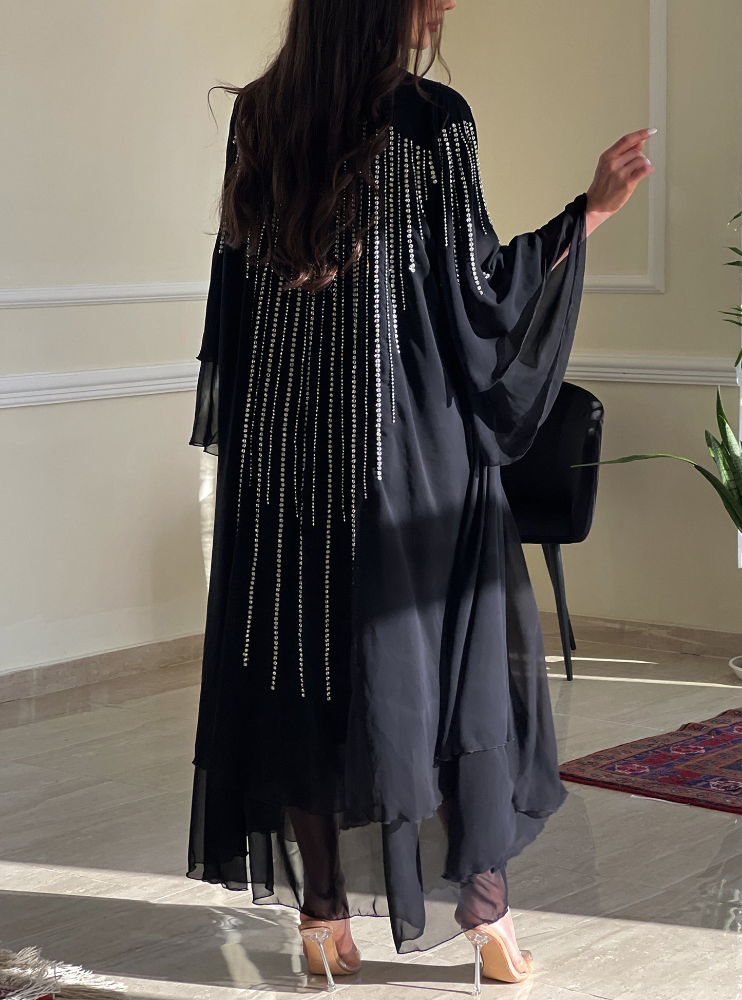 AT-001 Abaya