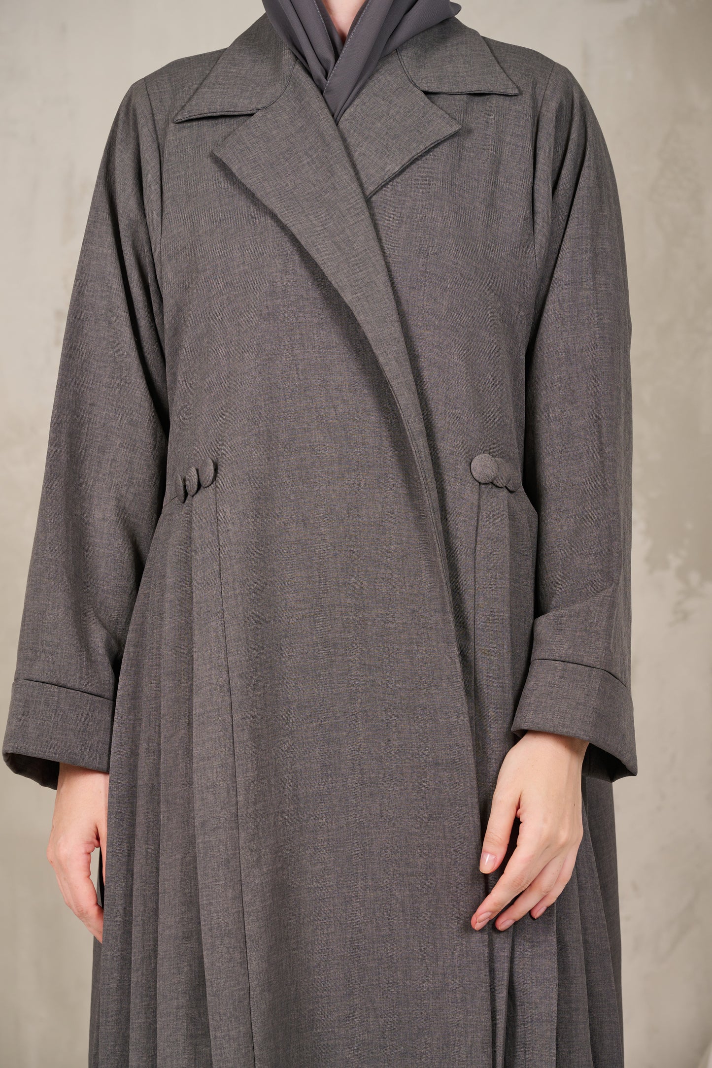 AT-012 Abaya