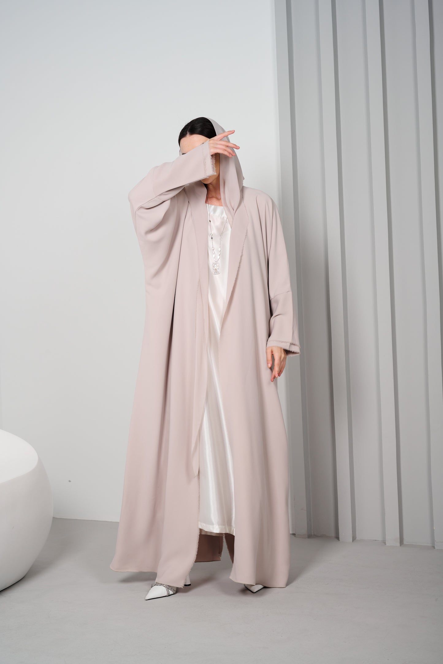 AT-025 ABAYA