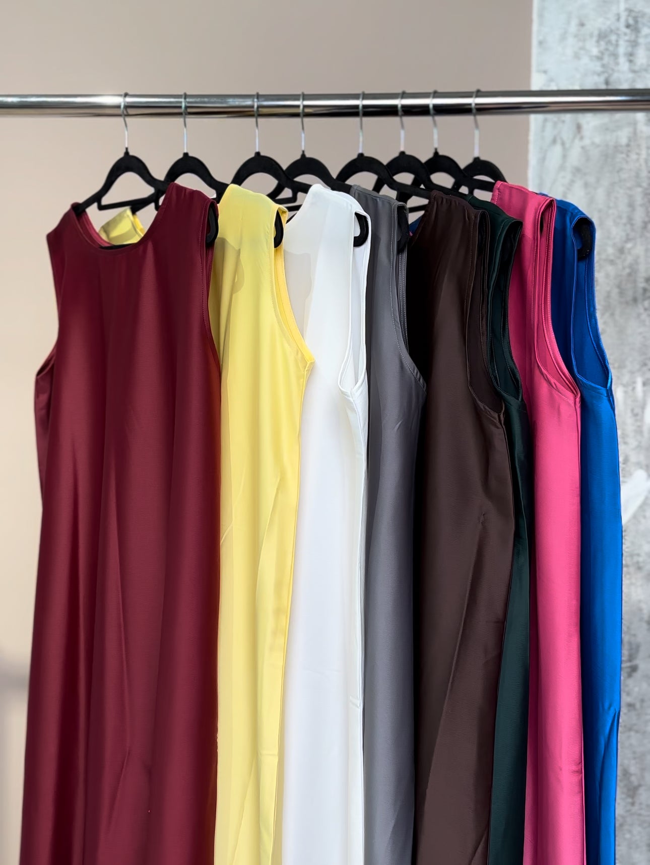 Set of 8  under abayas _ B