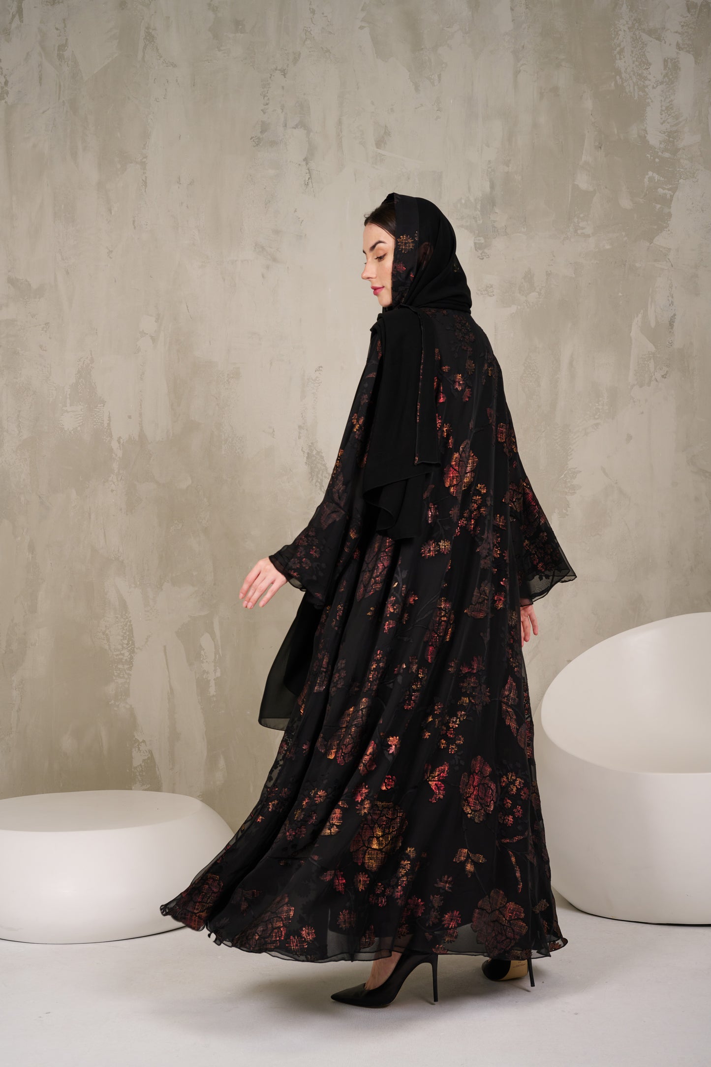 AT-021 - ABAYA