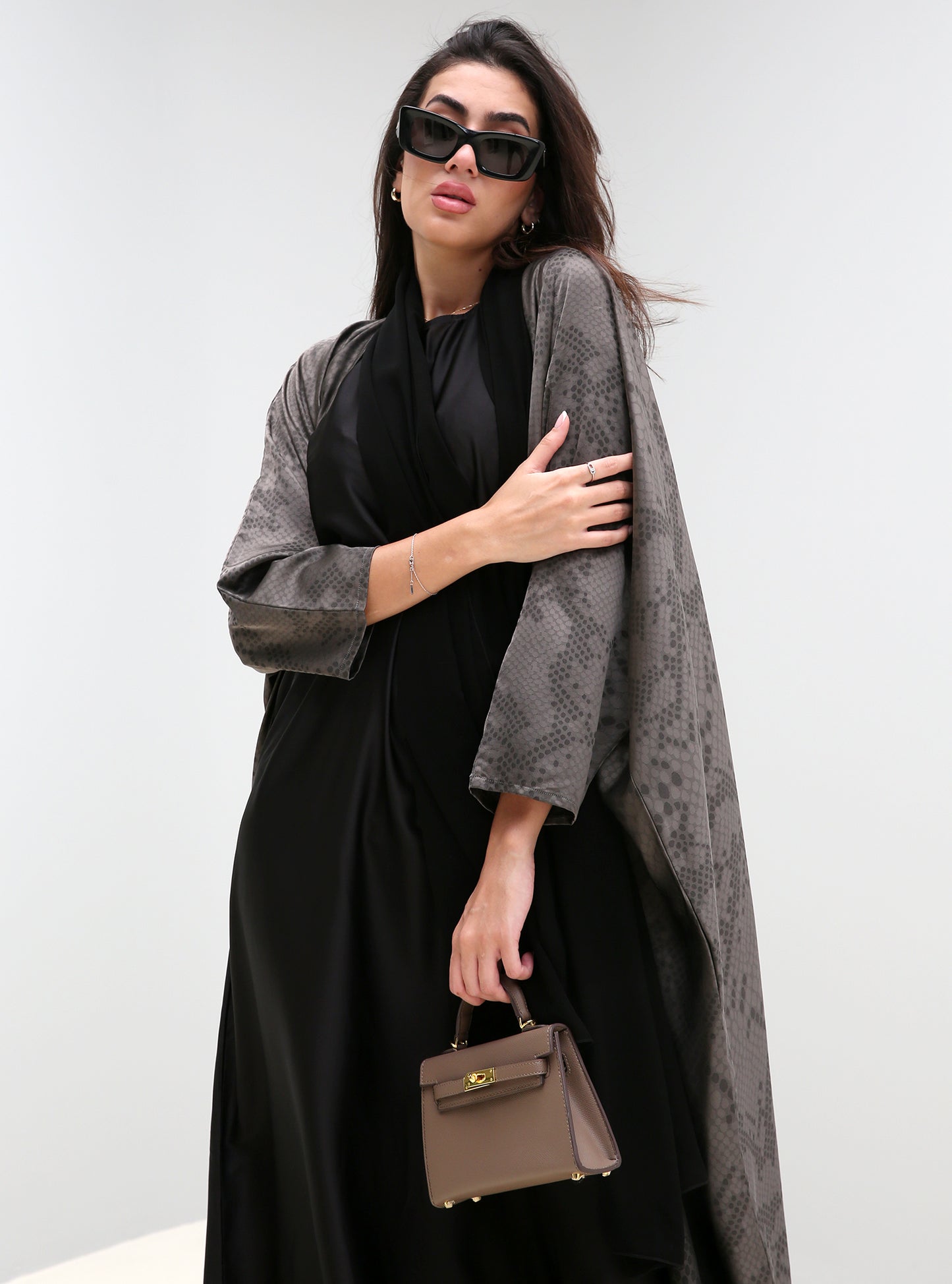 ATA-067 Abaya