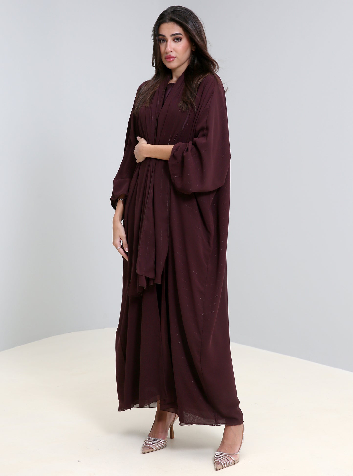 ATA-073 Abaya