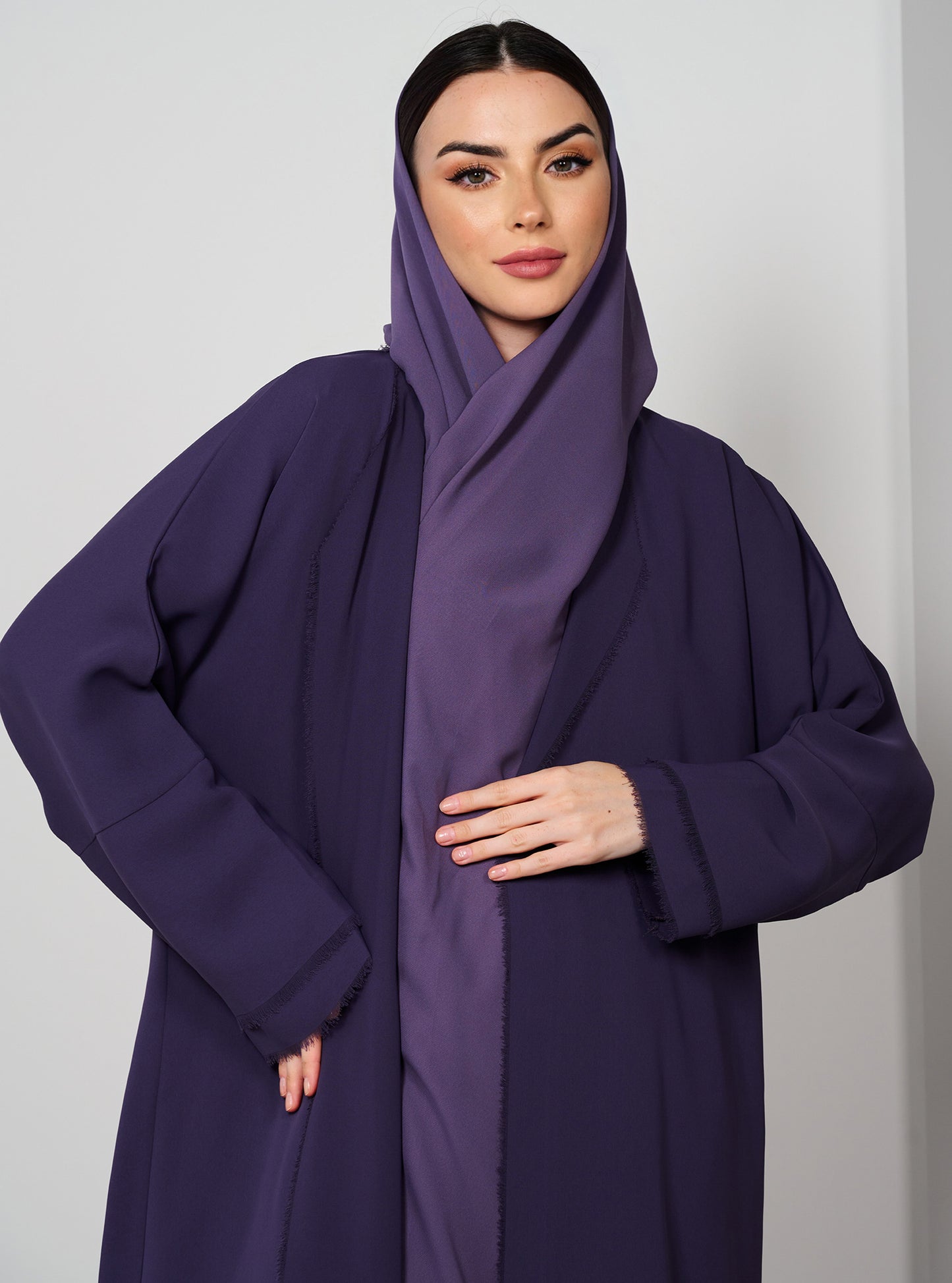 AT-026 Abaya