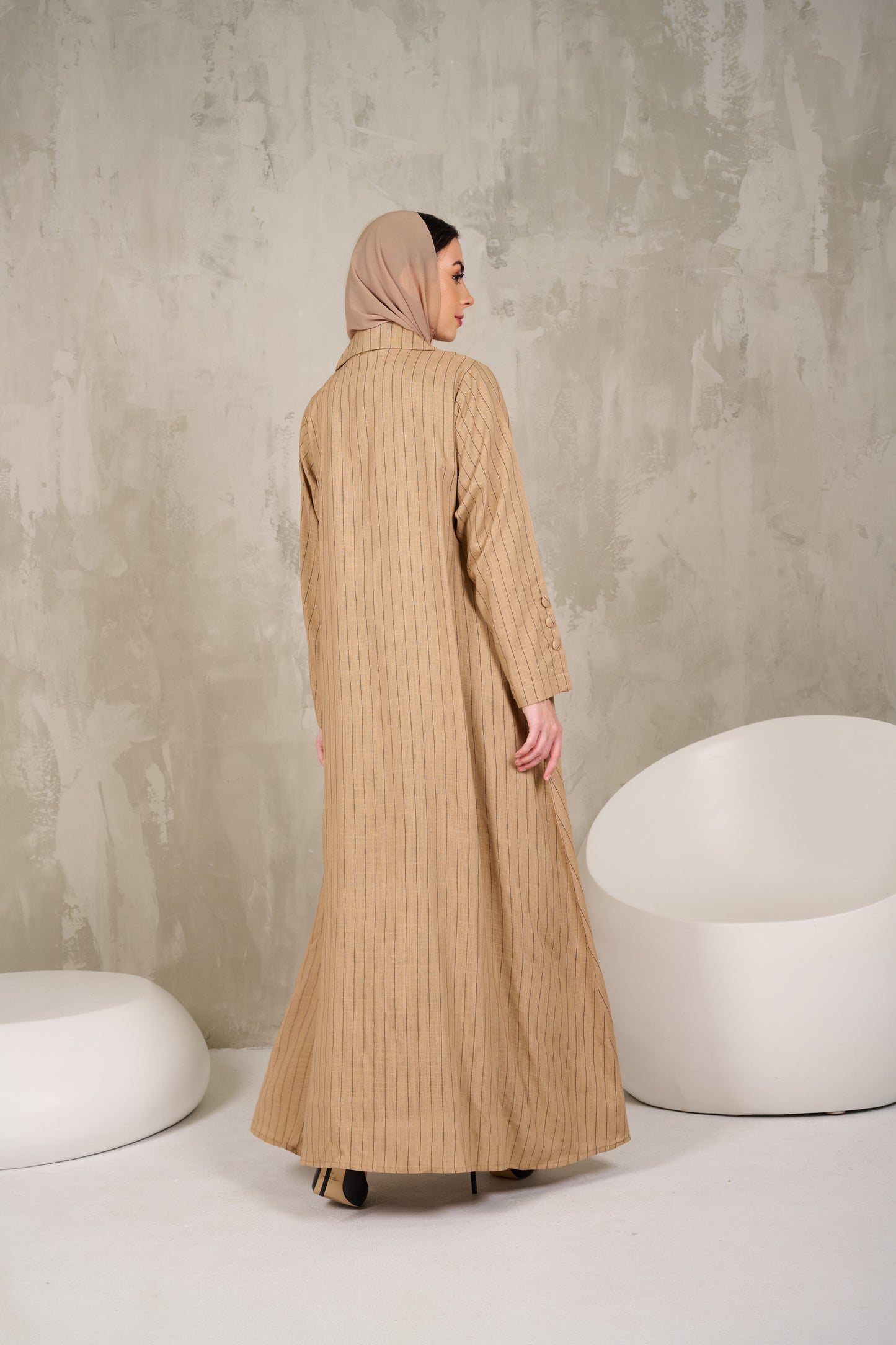 AT-024 Abaya