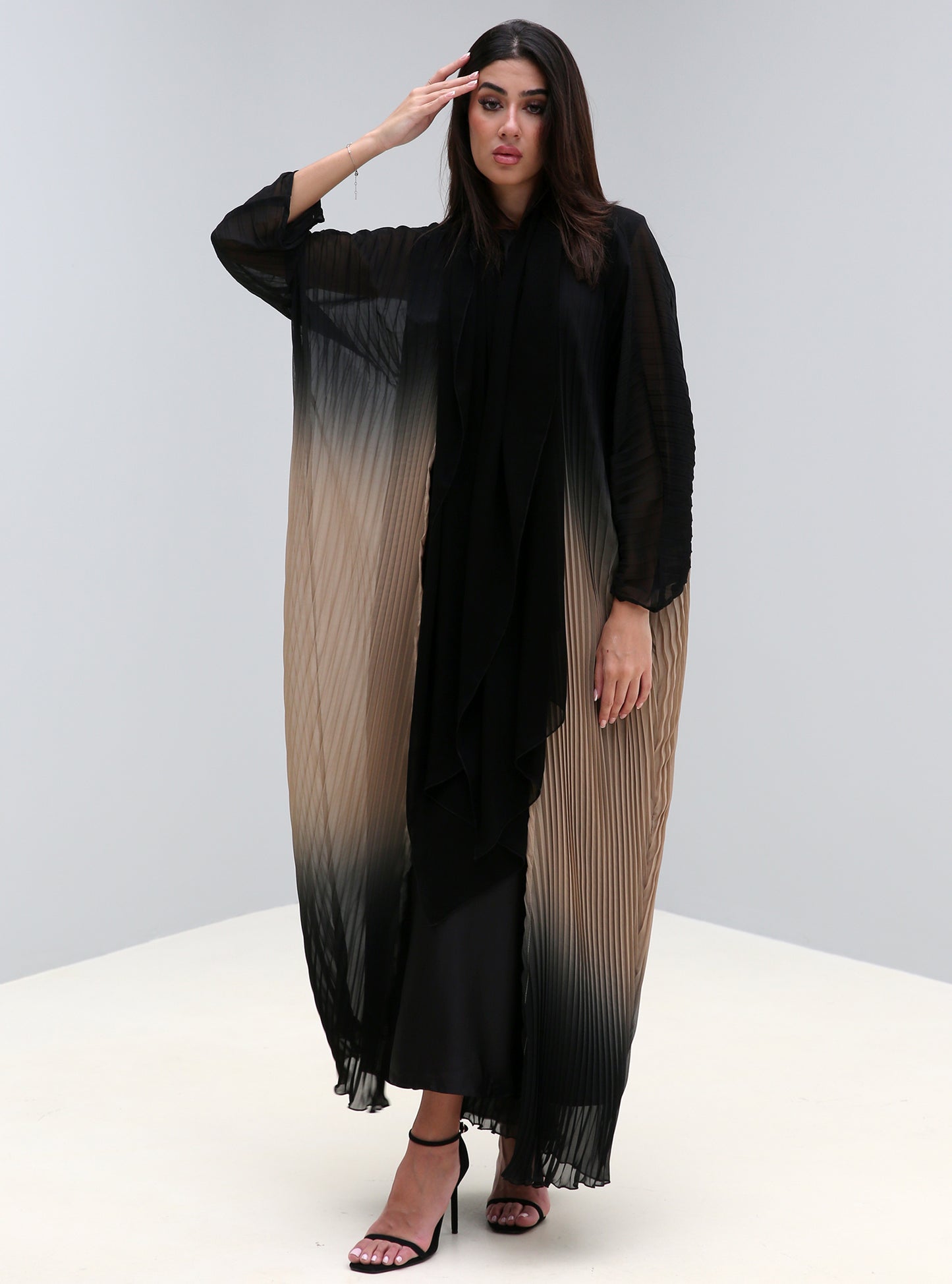 ATA-068 Abaya