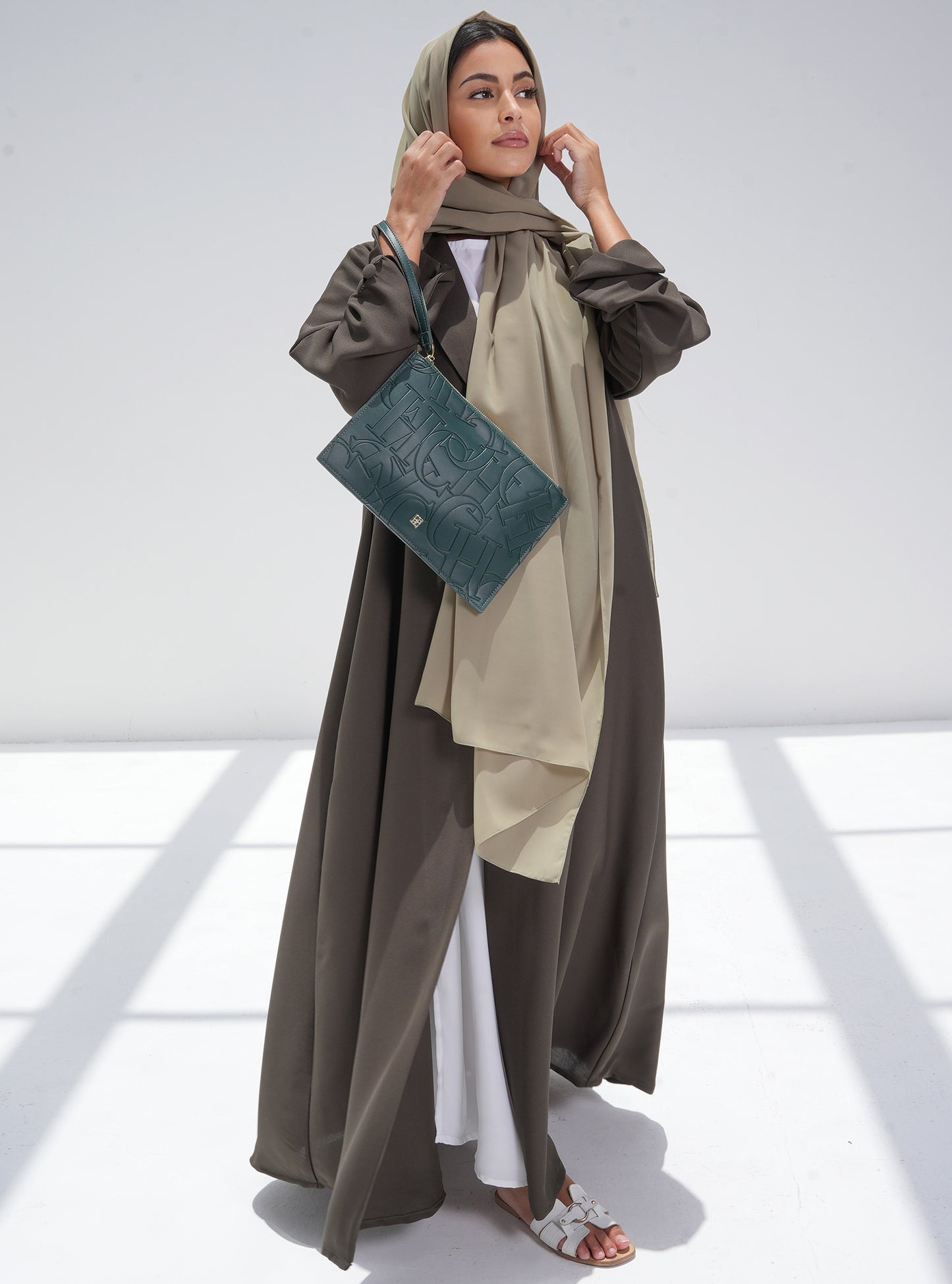 ATJ-05 Abaya