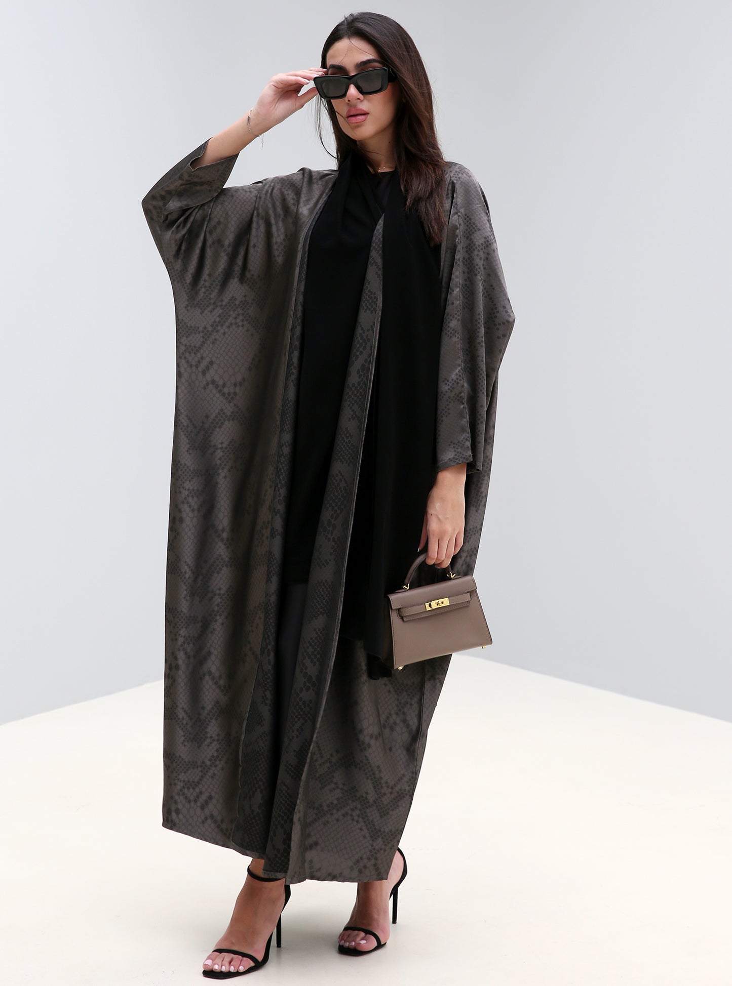 ATA-067 Abaya