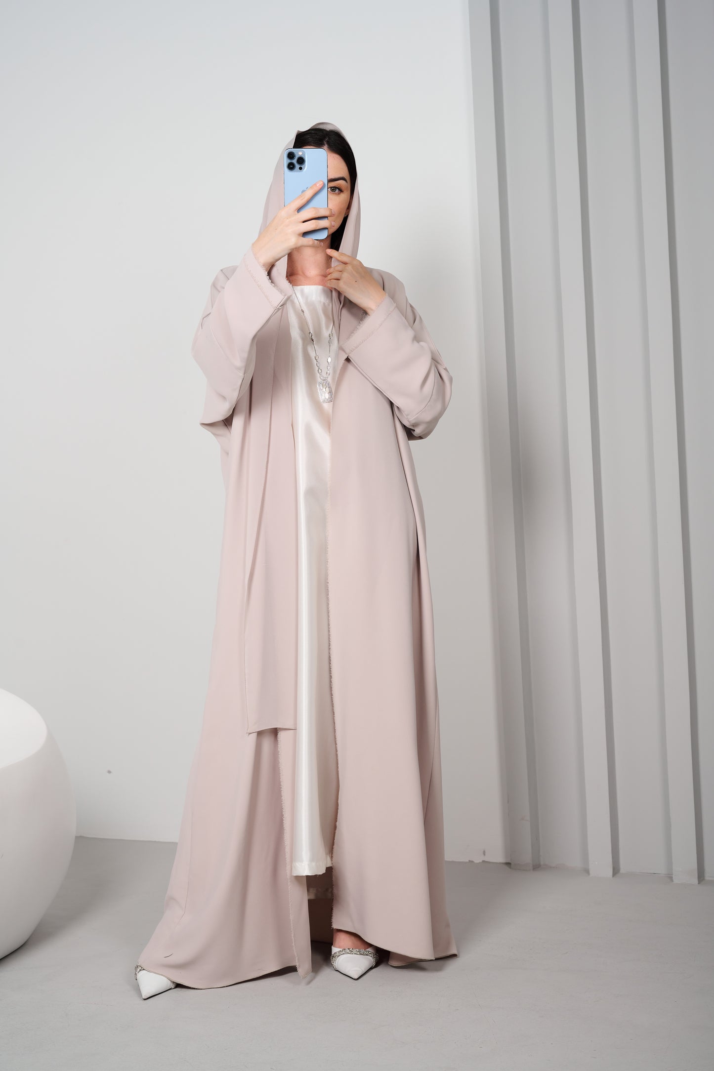 AT-025 ABAYA